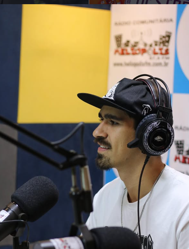 Caio Beatbox em entrevista na Rádio Heliópolis